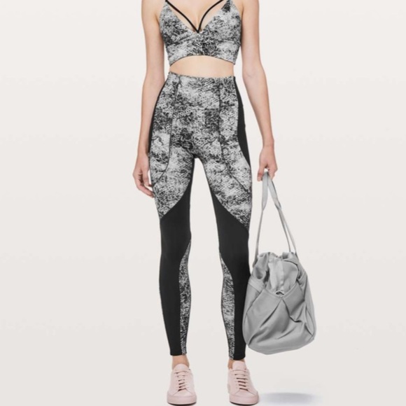 Lululemon Sweat & Repeat Tight *28" Serigraph Black - Picture 2 of 13